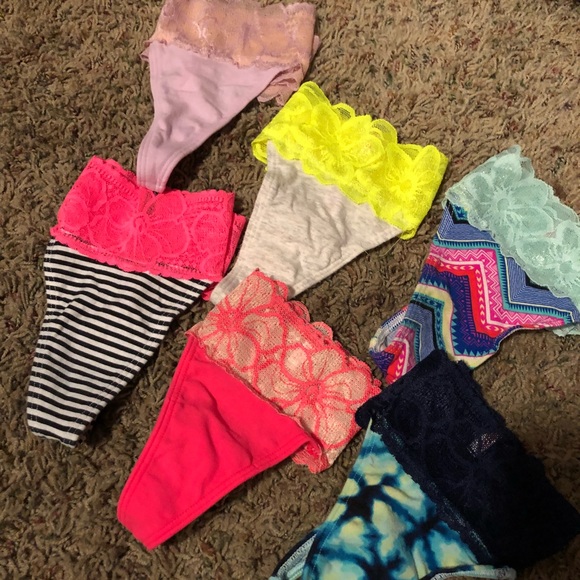 Lace thong panty set from PINK - Picture 2 of 3